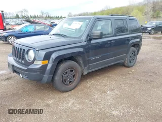 2014 Jeep Patriot Sport with VIN 1C4NJPBB6ED906017, listed as a IAAI auction lot 42097186 with 203,896 mi miles. Bid and sale history available at carsss.com. Image 17.