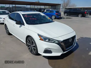 2020 Nissan Altima SR z VIN 1N4BL4CV7LN321674, wystawiony jako IAAI lot #41841208 z przebiegiem 60 040 mil mil oraz . Historia ofert i sprzedaży dostępna na DreamBid. Obrazek 1.