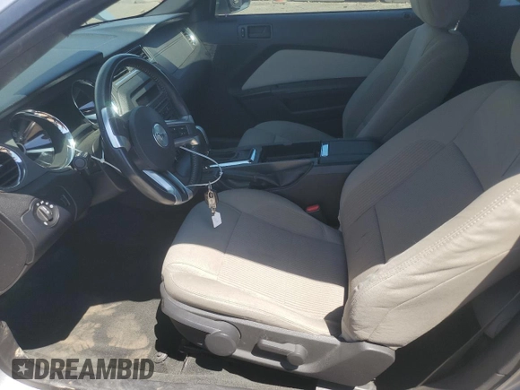 2014 Ford Mustang V6 with VIN 1ZVBP8EM1E5267136, listed as a Copart auction lot 58243345 with 62,751 mi miles and Salvage title. Bid and sale history available at DreamBid. Image 7.