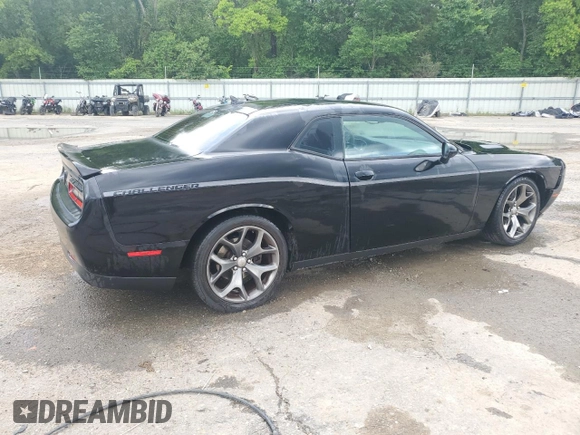 2015 Dodge Challenger SXT Plus z VIN 2C3CDZBG2FH706475, wystawiony jako Copart lot #56425595 z przebiegiem 166 055 mil mil oraz Szkoda całkowita • Salvage title. Historia ofert i sprzedaży dostępna na DreamBid. Obrazek 3.