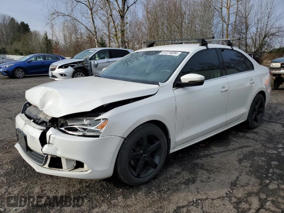 2013 Volkswagen Jetta Sedan SE with VIN 3VWDP7AJ6DM282674, listed as a Copart auction lot 87274694 with 147,008 mi miles and Salvage Title. Bid and sale history available at carsss.com. Image 1.