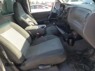 2003 Ford Ranger XL z VIN 1FTYR10D53PA15770, wystawiony jako Copart lot #59225135 z przebiegiem 171 684 mil mil oraz Szkoda całkowita • Salvage title. Historia ofert i sprzedaży dostępna na DreamBid. Obrazek 7.