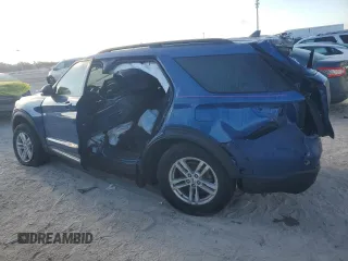 2022 Ford Explorer XLT with VIN 1FMSK8DH7NGB68147, listed as a Copart auction lot 43988225 with 0 mi miles and Salvage Title. Bid and sale history available at carsss.com. Image 2.