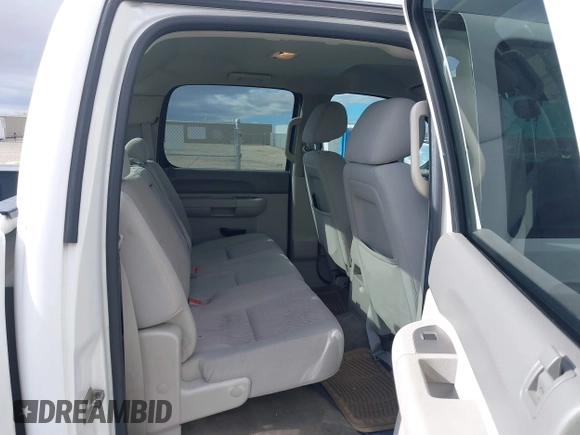 2013 Chevrolet Silverado 1500 LT with VIN 3GCPCSEA6DG176264, listed as a IAAI auction lot 41248694 with 173,165 mi miles and . Bid and sale history available at DreamBid. Image 8.
