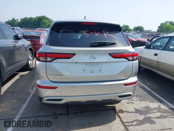 2024 Mitsubishi Outlander SE z VIN JA4J3VA83RZ027953, wystawiony jako IAAI lot #42280038 z przebiegiem 32 733 mil mil oraz . Historia ofert i sprzedaży dostępna na DreamBid. Obrazek 16.