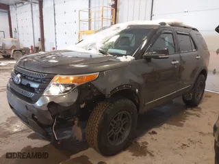 2015 Ford Explorer XLT with VIN 1FM5K8D80FGB66335, listed as a IAAI auction lot 41586174 with 151,425 mi miles. Bid and sale history available at carsss.com. Image 17.
