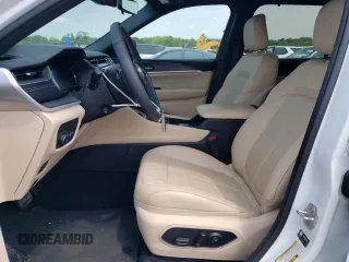 2025 Jeep Grand Cherokee Limited z VIN 1C4RJKBG9S8635667, wystawiony jako Copart lot #59854665 z przebiegiem 6 250 mil mil oraz Szkoda całkowita • Salvage title. Historia ofert i sprzedaży dostępna na DreamBid. Obrazek 7.