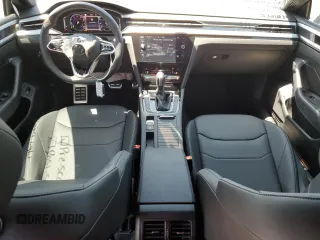 2023 Volkswagen Arteon SEL R-Line с VIN WVWSR7AN7PE003198, выставлен на аукционе Copart как лот 59354073 с пробегом 5 751 миль миль и . История ставок и продаж доступна на DreamBid. Изображение 8.