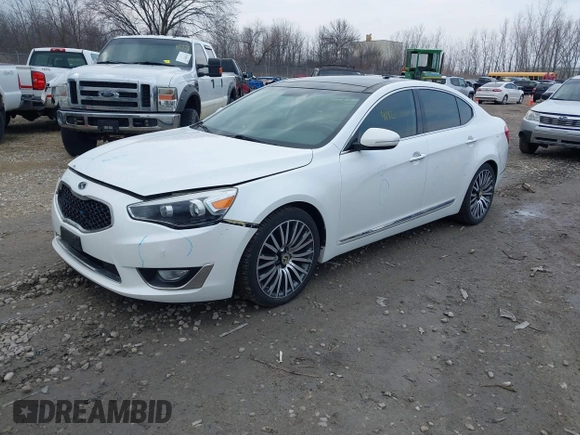 2014 Kia Cadenza Premium with VIN KNALN4D7XE5129562, listed as a IAAI auction lot 41922550 with 142,136 mi miles. Bid and sale history available at carsss.com. Image 2.