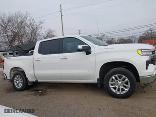 2022 Chevrolet Silverado 1500 LT with VIN 1GCPDKEK3NZ611703, listed as a IAAI auction lot 41298996 with 23,912 mi miles. Bid and sale history available at carsss.com. Image 13.