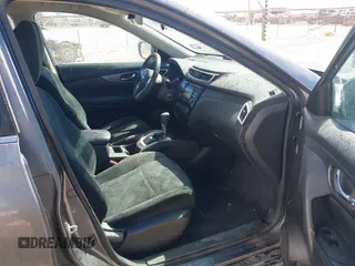 2016 Nissan Rogue SL with VIN 5N1AT2MT4GC824227, listed as a IAAI auction lot 41759541 with 116,297 mi miles. Bid and sale history available at carsss.com. Image 5.