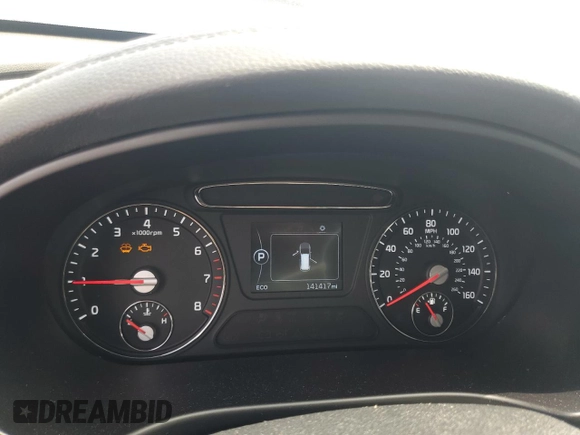 2017 Kia Sorento LX z VIN 5XYPG4A38HG237626, wystawiony jako Copart lot #57173035 z przebiegiem 141 417 mil mil oraz Szkoda całkowita • Salvage title. Historia ofert i sprzedaży dostępna na DreamBid. Obrazek 9.
