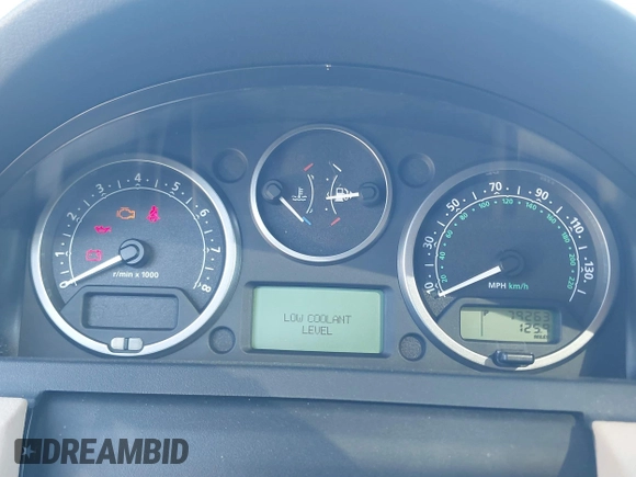 2005 Land Rover LR3 SE with VIN SALAA25495A301854, listed as a IAAI auction lot 41839807 with 79,263 mi miles and . Bid and sale history available at DreamBid. Image 7.