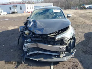 2018 Toyota C-HR XLE with VIN NMTKHMBX0JR024606, listed as a IAAI auction lot 41440926 with 118,968 mi miles. Bid and sale history available at carsss.com. Image 12.