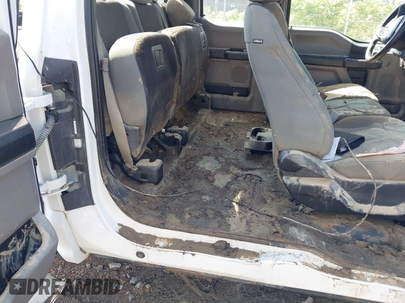 2017 Ford F-150 XL with VIN 1FTFX1EF1HFA58670, listed as a IAAI auction lot 42638878 with 73,401 mi miles and . Bid and sale history available at DreamBid. Image 8.
