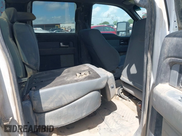 2014 Ford F-150 XL with VIN 1FTFW1ET4EKG52553, listed as a IAAI auction lot 42545917 with 113,497 mi miles and . Bid and sale history available at DreamBid. Image 8.