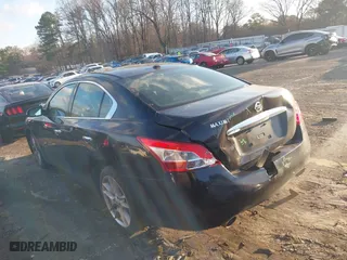 2011 Nissan Maxima 3.5 SV with VIN 1N4AA5AP9BC810048, listed as a IAAI auction lot 41807043 with 239,209 mi miles. Bid and sale history available at carsss.com. Image 3.