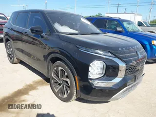 2022 Mitsubishi Outlander SE z VIN JA4J4UA82NZ050917, wystawiony jako IAAI lot #41971485 z przebiegiem 53 678 mil mil oraz . Historia ofert i sprzedaży dostępna na DreamBid. Obrazek 1.
