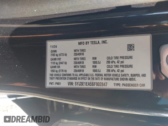 2025 Tesla Model 3 Long Range with VIN 5YJ3E1EA5SF902847, listed as a IAAI auction lot 41776081 with 2,461 mi miles and . Bid and sale history available at carsss.com. Image 9.