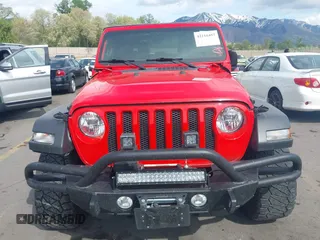 2019 Jeep Wrangler Sport S z VIN 1C4GJXAG4KW652569, wystawiony jako IAAI lot #42116457 z przebiegiem 46 007 mil mil oraz . Historia ofert i sprzedaży dostępna na DreamBid. Obrazek 13.