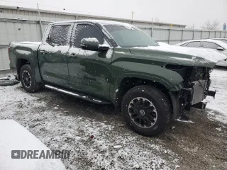 2022 Toyota Tundra 4WD SR5 with VIN 5TFLA5DB0NX055808, listed as a Copart auction lot 44607375 with 41,653 mi miles and Salvage Title. Bid and sale history available at carsss.com. Image 4.