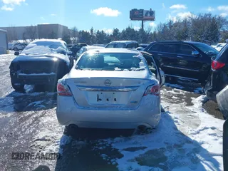 2014 Nissan Altima SL with VIN 1N4AL3AP6EC201258, listed as a IAAI auction lot 41299838 with 204,858 mi miles and . Bid and sale history available at DreamBid. Image 16.