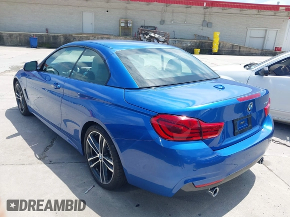 2018 BMW 4 Series 440i z VIN WBA4Z5C56JEE16537, wystawiony jako IAAI lot #42432394 z przebiegiem 56 053 mil mil oraz . Historia ofert i sprzedaży dostępna na DreamBid. Obrazek 3.