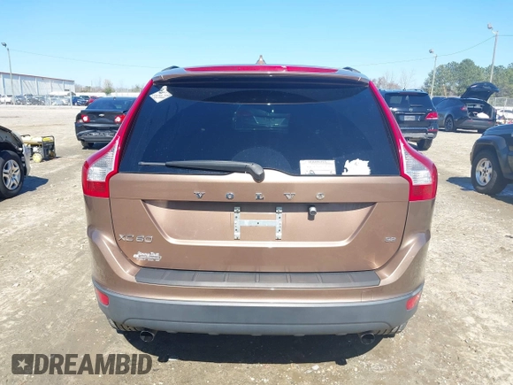 2010 Volvo XC60 3.2L with VIN YV4982DL5A2072427, listed as a IAAI auction lot 41779880 with 94,333 mi miles. Bid and sale history available at carsss.com. Image 17.