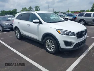 2017 Kia Sorento LX с VIN 5XYPG4A51HG191543, выставлен на аукционе IAAI как лот 42439356 с пробегом 95 692 миль миль и . История ставок и продаж доступна на DreamBid. Изображение 1.