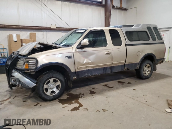 1999 Ford F-150 XL with VIN 2FTRX18L7XCA26296, listed as a Copart auction lot 86344174 with 0 mi miles and Salvage Title. Bid and sale history available at carsss.com. Image 1.