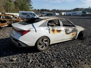 2024 Hyundai Elantra SEL with VIN KMHLS4DG5RU727710, listed as a Copart auction lot 47406725 with 0 mi miles and Non Repairable. Bid and sale history available at carsss.com. Image 3.