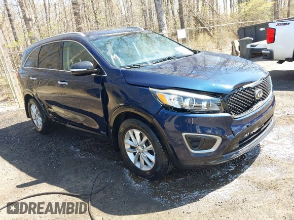 2016 Kia Sorento LX with VIN 5XYPGDA36GG009087, listed as a IAAI auction lot 41968021 with 150,658 mi miles. Bid and sale history available at carsss.com. Image 1.