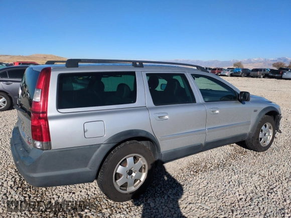 2003 Volvo V70 XC70 z VIN YV1SZ59H831111876, wystawiony jako Copart lot #79505134 z przebiegiem 175 692 mil mil oraz Szkoda całkowita • Salvage title. Historia ofert i sprzedaży dostępna na DreamBid. Obrazek 3.