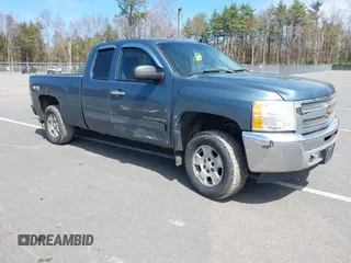 2013 Chevrolet Silverado 1500 LT with VIN 1GCRKSE74DZ351532, listed as a IAAI auction lot 42052732 with 232,992 mi miles and . Bid and sale history available at DreamBid. Image 1.