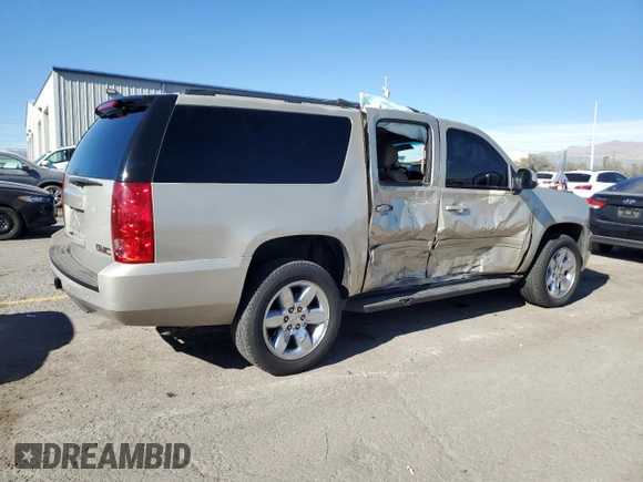 2012 GMC Yukon XL SLT with VIN 1GKS2KE77CR151295, listed as a Copart auction lot 42218105 with 84,590 mi miles and Salvage Title. Bid and sale history available at carsss.com. Image 3.