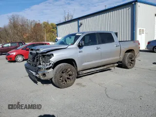 2015 Toyota Tundra Limited z VIN 5TFHY5F17FX424882, wystawiony jako Copart lot #77829134 z przebiegiem 169 327 mil mil oraz Szkoda całkowita • Salvage title. Historia ofert i sprzedaży dostępna na DreamBid. Obrazek 1.