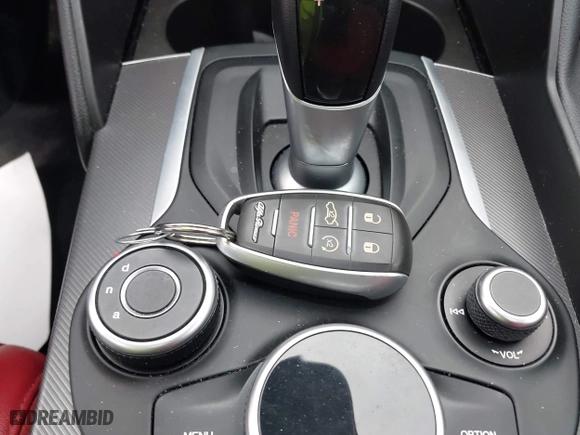 2019 Alfa Romeo Giulia Ti with VIN ZARFAMBN6K7607298, listed as a IAAI auction lot 42020714 with 67,469 mi miles. Bid and sale history available at carsss.com. Image 11.