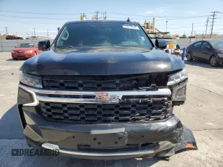 2021 Chevrolet Suburban LS with VIN 1GNSCBKD8NR282054, listed as a Copart auction lot 70813034 with 55,908 mi miles and . Bid and sale history available at DreamBid. Image 5.