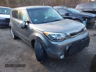 2016 Kia Soul + with VIN KNDJP3A55G7327099, listed as a IAAI auction lot 41703217 with 116,010 mi miles. Bid and sale history available at carsss.com. Image 1.