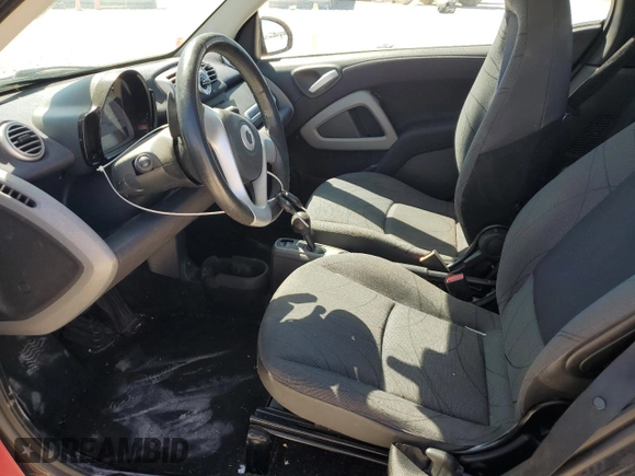 2011 Smart fortwo Passion with VIN WMEEK3BA7BK462796, listed as a Copart auction lot 52819475 with 107,381 mi miles and Salvage title. Bid and sale history available at DreamBid. Image 7.