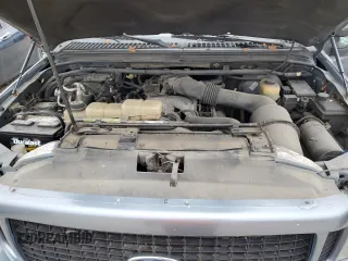 2001 Ford Excursion XLT с VIN 1FMNU41S11EB19130, выставлен на аукционе Copart как лот 83005724 с пробегом 306 688 миль миль и Чистый • Clean title. История ставок и продаж доступна на DreamBid. Изображение 11.