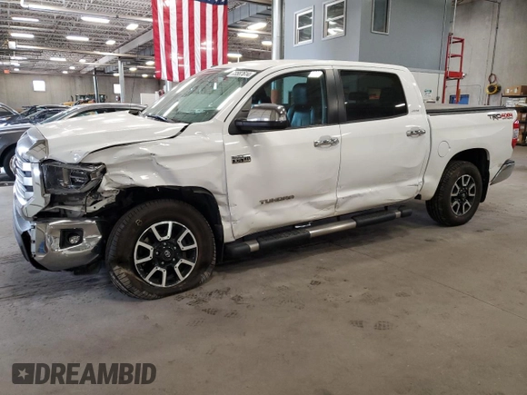 2018 Toyota Tundra SR5 z VIN 5TFHW5F15JX767768, wystawiony jako Copart lot #73587614 z przebiegiem 61 001 mil mil oraz Szkoda całkowita • Salvage title. Historia ofert i sprzedaży dostępna na DreamBid. Obrazek 1.