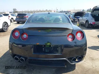 2016 Nissan GT-R Premium с VIN JN1AR5EF8GM290918, выставлен на аукционе IAAI как лот 42476340 с пробегом 23 667 миль миль и . История ставок и продаж доступна на DreamBid. Изображение 16.