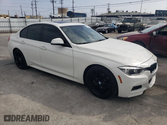 2017 BMW 3 Series 330i z VIN WBA8B9G39HNU52820, wystawiony jako Copart lot #54527795 z przebiegiem 99 388 mil mil oraz Szkoda całkowita • Salvage title. Historia ofert i sprzedaży dostępna na DreamBid. Obrazek 4.