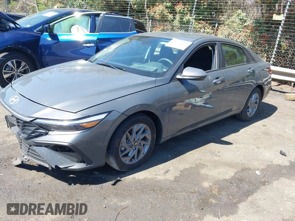 2024 Hyundai Elantra SEL with VIN KMHLM4DG1RU756860, listed as a IAAI auction lot 41887650 with 9,250 mi miles. Bid and sale history available at carsss.com. Image 17.