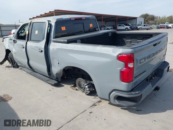2024 Chevrolet Silverado 1500 RST with VIN 1GCUDEED9RZ364943, listed as a IAAI auction lot 40967931 with 4,265 mi miles. Bid and sale history available at carsss.com. Image 3.