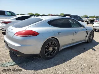2015 Porsche Panamera 4 with VIN WP0AA2A76FL005767, listed as a Copart auction lot 52115695 with 0 mi miles and Clean Title. Bid and sale history available at carsss.com. Image 3.