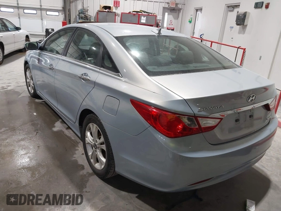 2011 Hyundai Sonata Limited with VIN 5NPEC4AC0BH102725, listed as a IAAI auction lot 41868360 with 194,182 mi miles and . Bid and sale history available at DreamBid. Image 3.