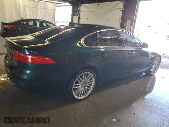 2016 Jaguar XF 35t Prestige with VIN SAJBK4BV1GCY17006, listed as a Copart auction lot 60490704 with 58,250 mi miles and Salvage Title. Bid and sale history available at carsss.com. Image 3.