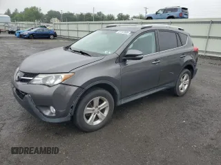 2013 Toyota RAV4 XLE with VIN 2T3RFREV7DW120510, listed as a Copart auction lot 61197695 with 107,647 mi miles and Salvage title. Bid and sale history available at DreamBid. Image 1.